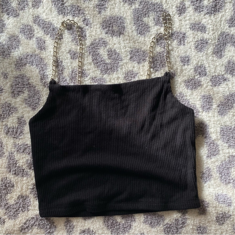 Garage chain crop top